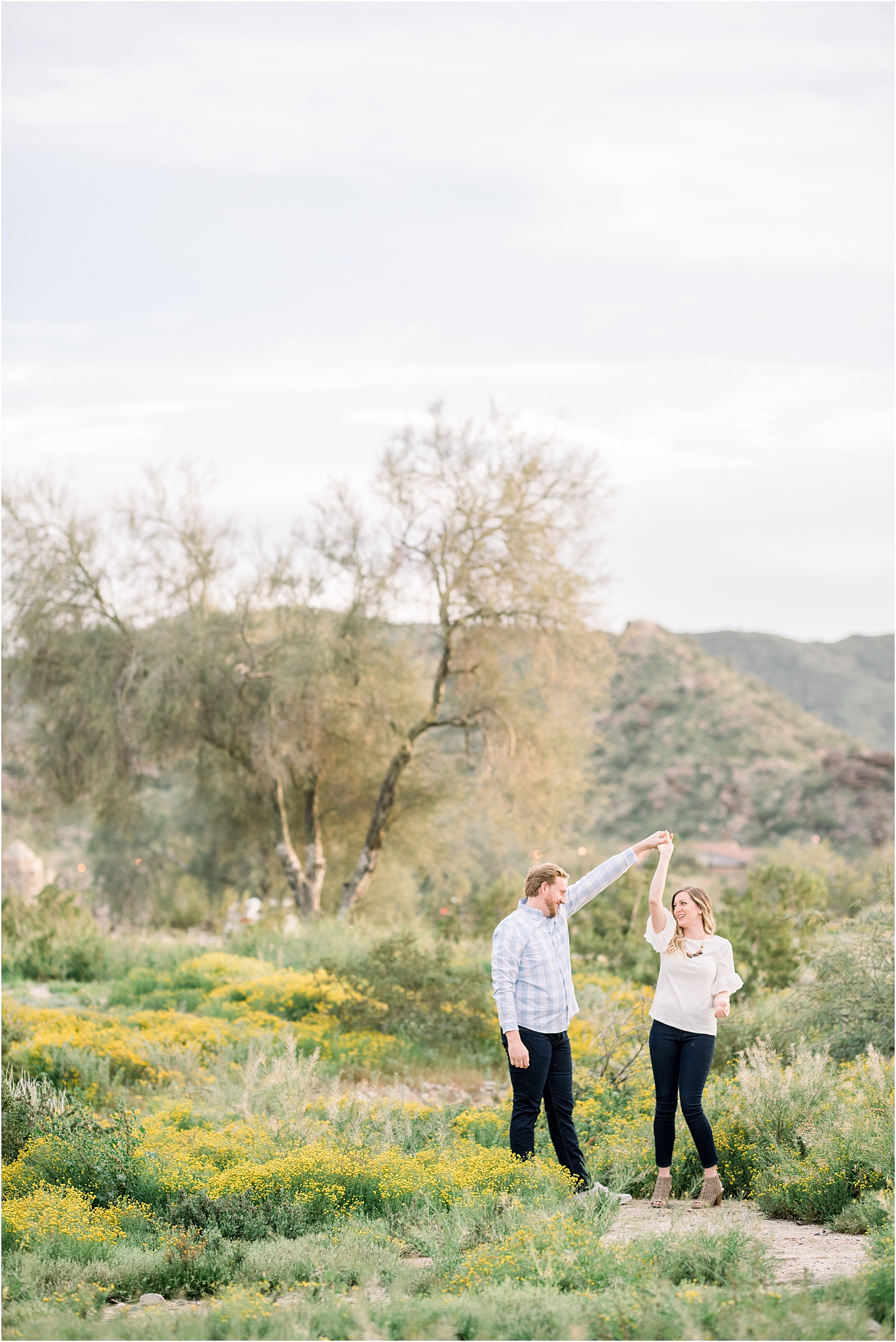 Scorpion Gulch and South Mountain Park engagement photos by Phoenix Wedding Photographer Anh and Bryan | West End Photography